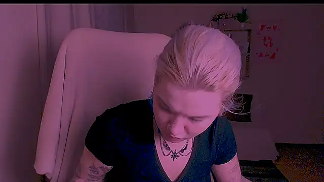 Hot_Blonda's cam snapshot