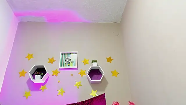 Laskhmi_'s cam snapshot