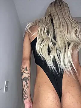 PersefoneWoods1 live sex cam