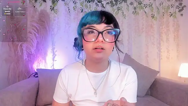 Sweet_Namii's cam snapshot