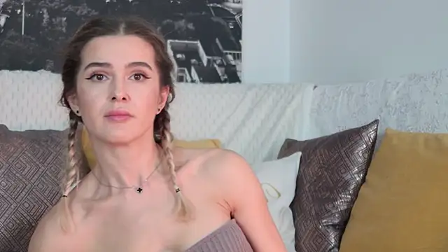 Sarah-Hart's cam snapshot