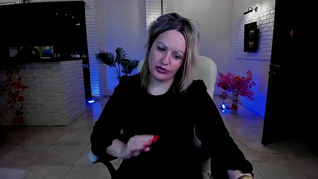 MariemLui's cam snapshot