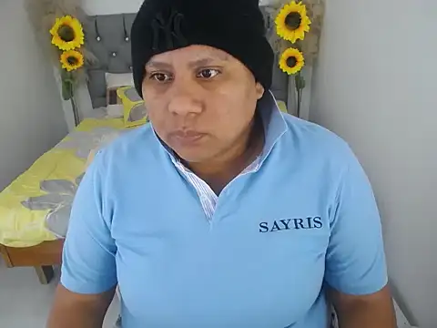 hotlesby_valery's cam snapshot