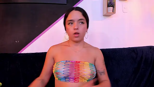 EmilyHarperr's cam snapshot