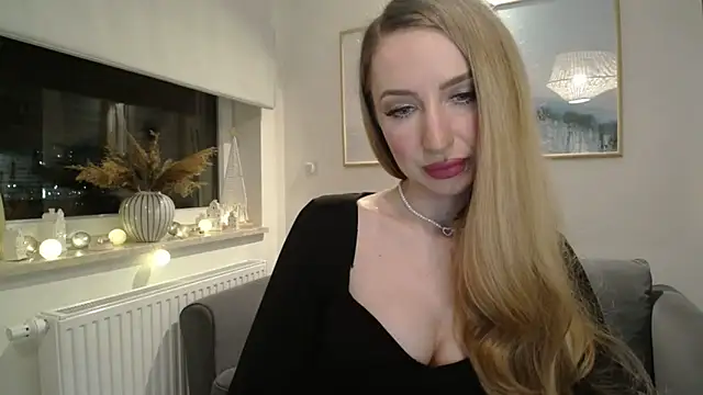 JulietteDiamond live sex cam