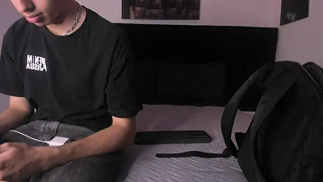 Aaron_Spencer13 live sex cam