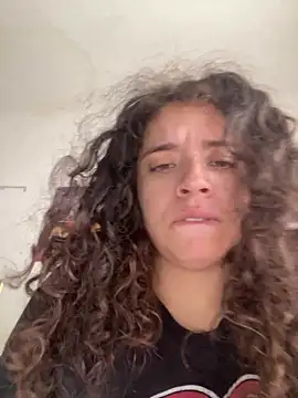 Lucy_YupiSweet's cam snapshot