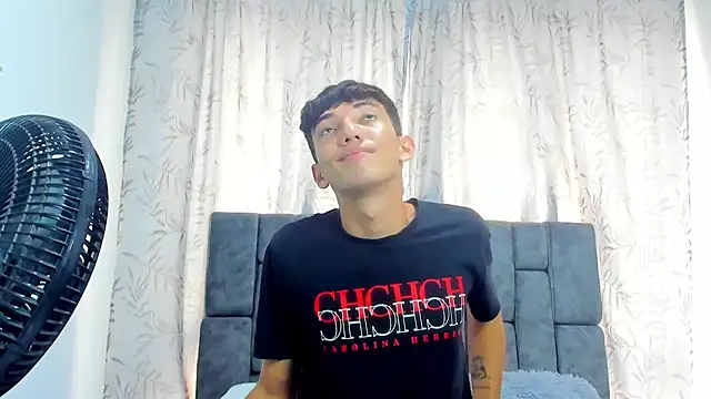 Maikol_Ortiz live sex cam