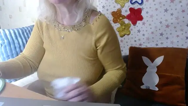 QueenLana's cam snapshot