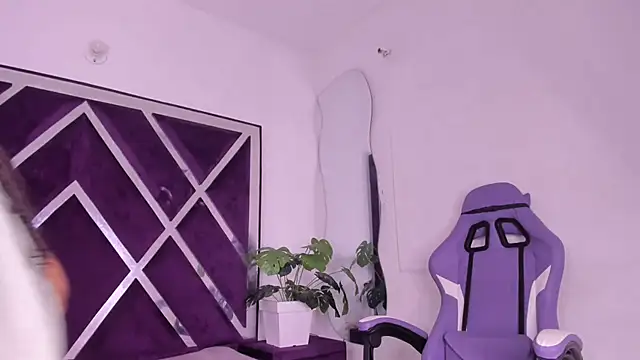 angelkyraasm's cam snapshot