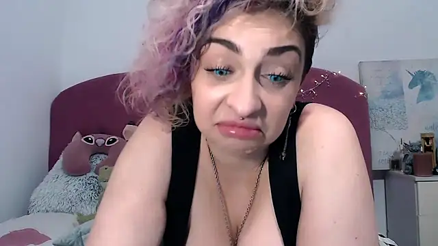 AAARUNY's cam snapshot