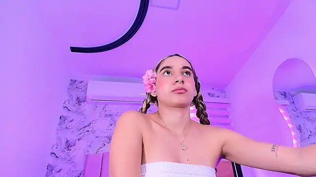 celeste_moonx's cam snapshot