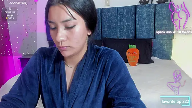 Kiim_Owens's cam snapshot