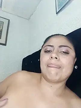 ElizabethWeil's cam snapshot