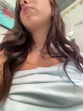 LunaCandy_'s cam snapshot