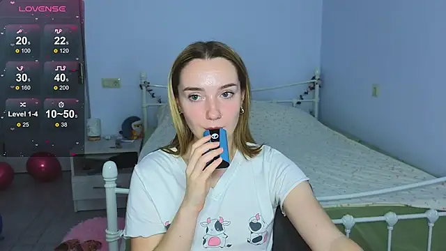 Wild_Sophie_'s cam snapshot