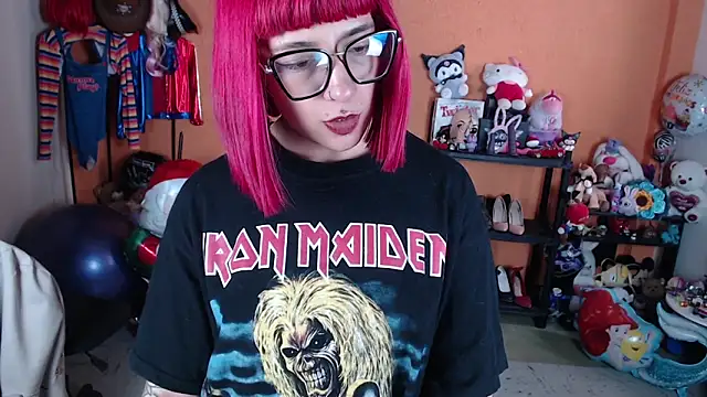 MissMiia2's cam snapshot