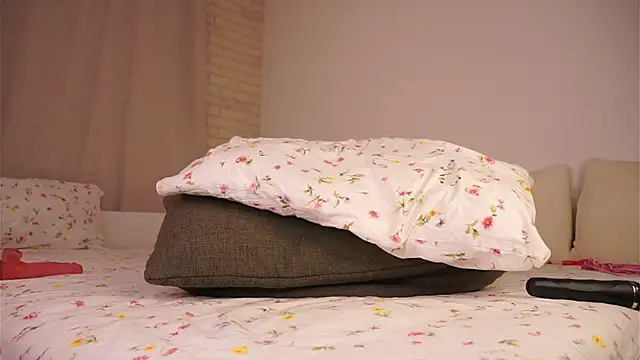 Anna_Nicol's cam snapshot