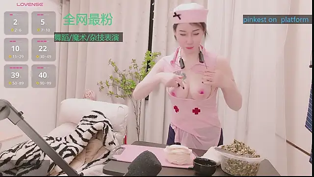 Luck_Lili_'s cam snapshot