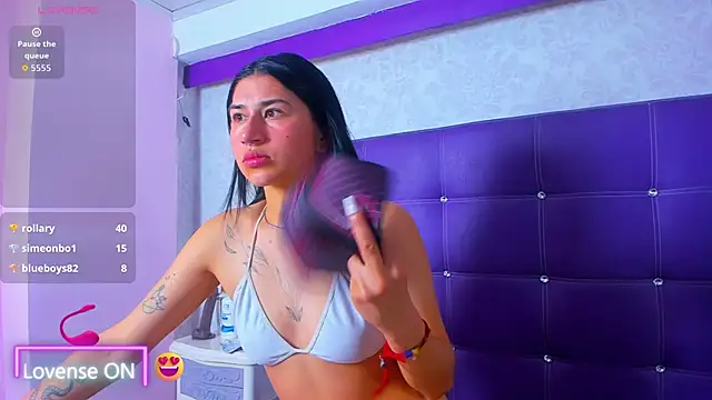 LeaMoreau22's cam snapshot