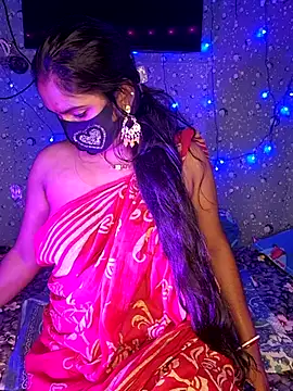 Sweet-Maddlina live sex cam