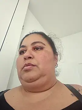 curvy_diva_'s cam snapshot