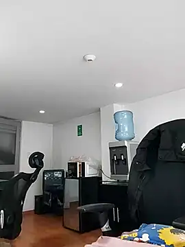 aisha_latina's cam snapshot