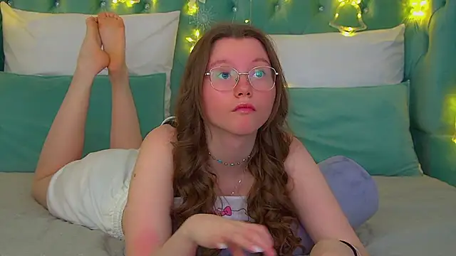 KeiraAsti's cam snapshot