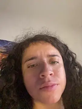 Lucy_YupiSweet live sex cam