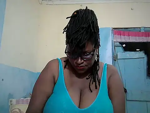 sexy_bigboobss's cam snapshot