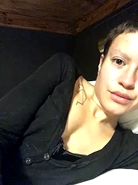 YoungDutchRuby's web cam