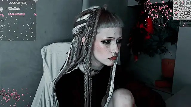 say_mary's cam snapshot