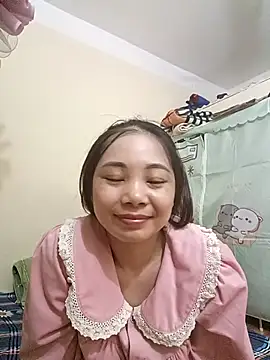 Moon-night222's cam snapshot