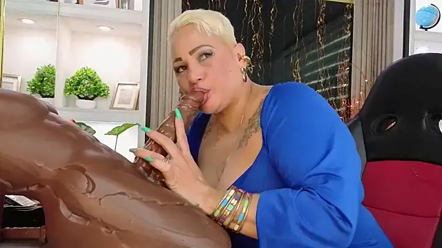 GianellaCox_'s cam snapshot