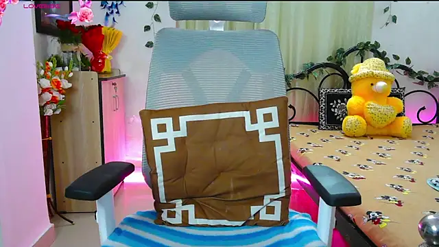 thyAnvi live sex cam