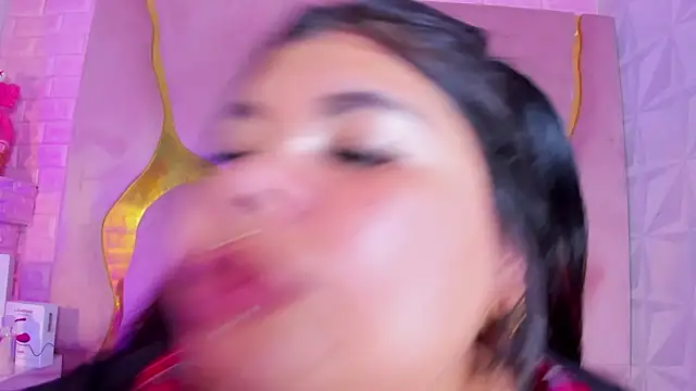 Thyna_Smithx69's cam snapshot