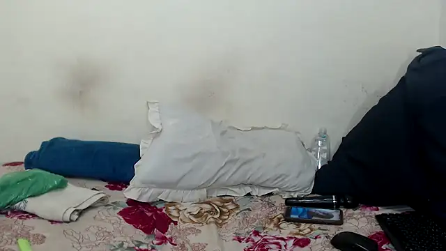 SweetPortableAmber's cam snapshot