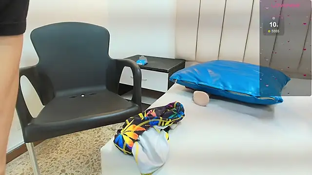 agatha_fit's cam snapshot