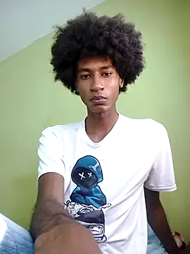 skinniyGabriel live sex cam