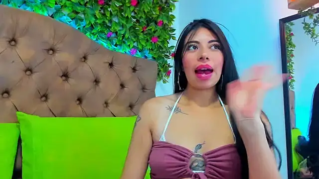 MelodyHott2's cam snapshot