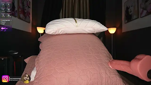 Emilyjhonson_01's cam snapshot