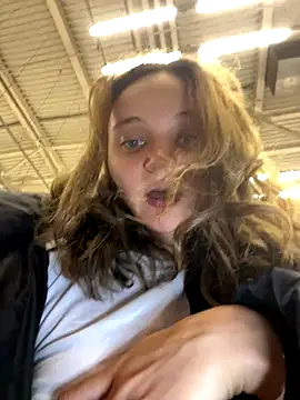 TheYourL's cam snapshot