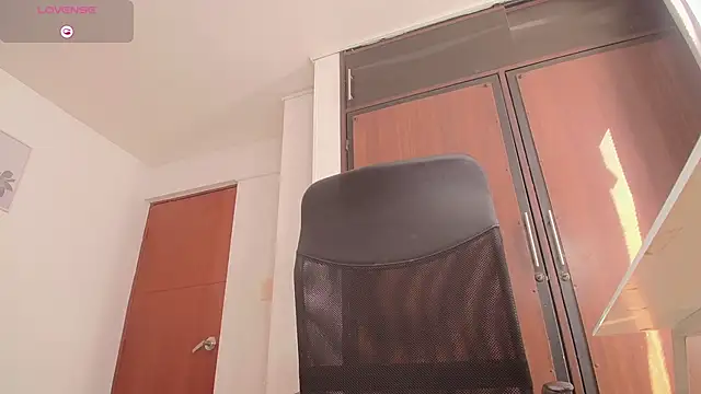 Miley_Baker live sex cam