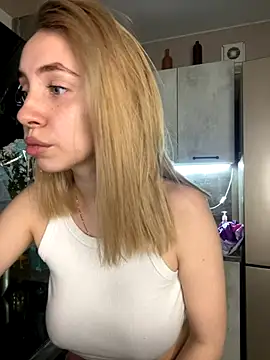 Kitty_Katrine's cam snapshot