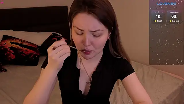 Lora_Rosee's cam snapshot