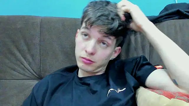 Jheampiiero live sex cam