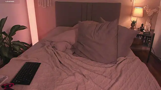 dearmoa live sex cam