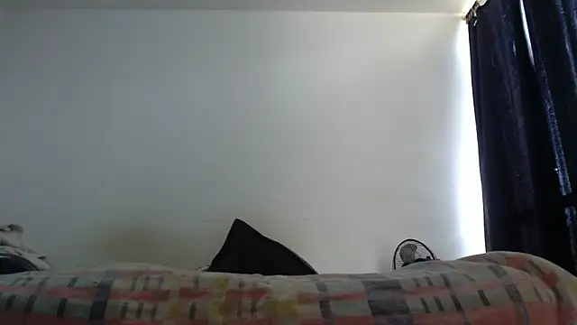 nicolle_milf1978's cam snapshot