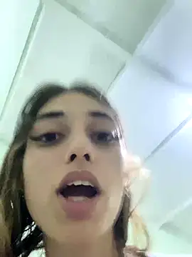 loirinhaaa live sex cam