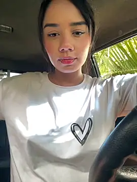 _Luana's cam snapshot